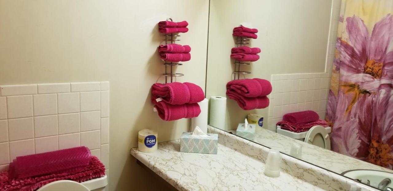 Pittsfield Motor Inn Εξωτερικό φωτογραφία